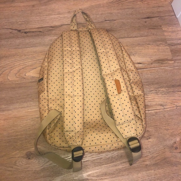 HERSCHEL Supply Co Beige Tan & Navy Blue Polka Dot Back Pack GUC - Picture 2 of 10